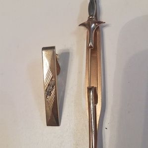2 vintage men's Swank tie clips